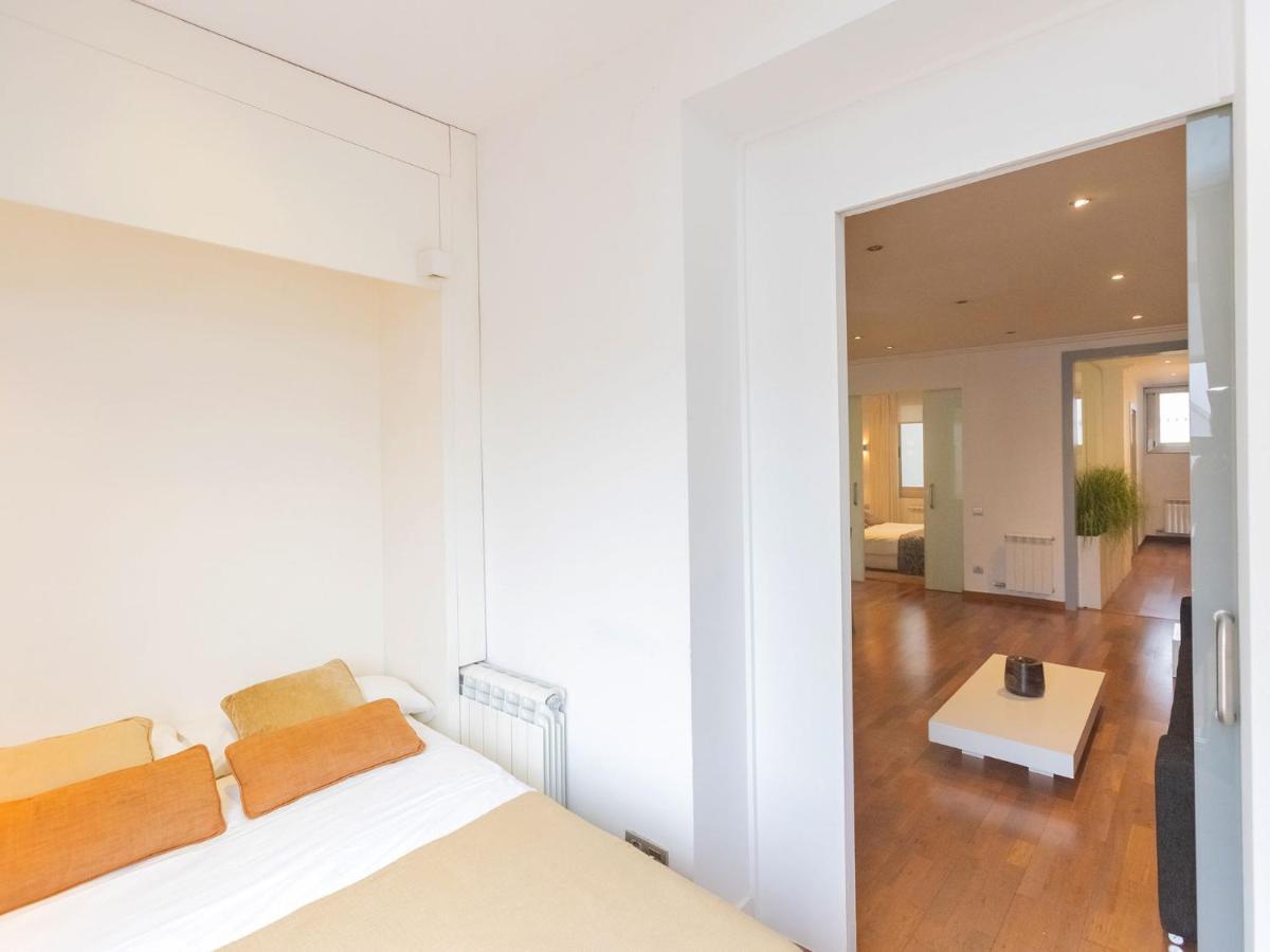 Apartment Centro- Passeig De Gracia - Casa Batllo By Interhome Барселона Екстериор снимка